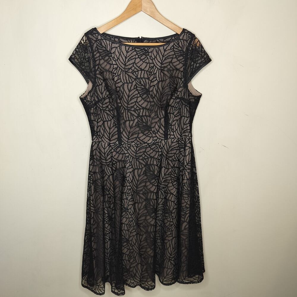 Evan Picone Black Lace Dress Leaf Pattern Cap Sleeve‎ Cocktail